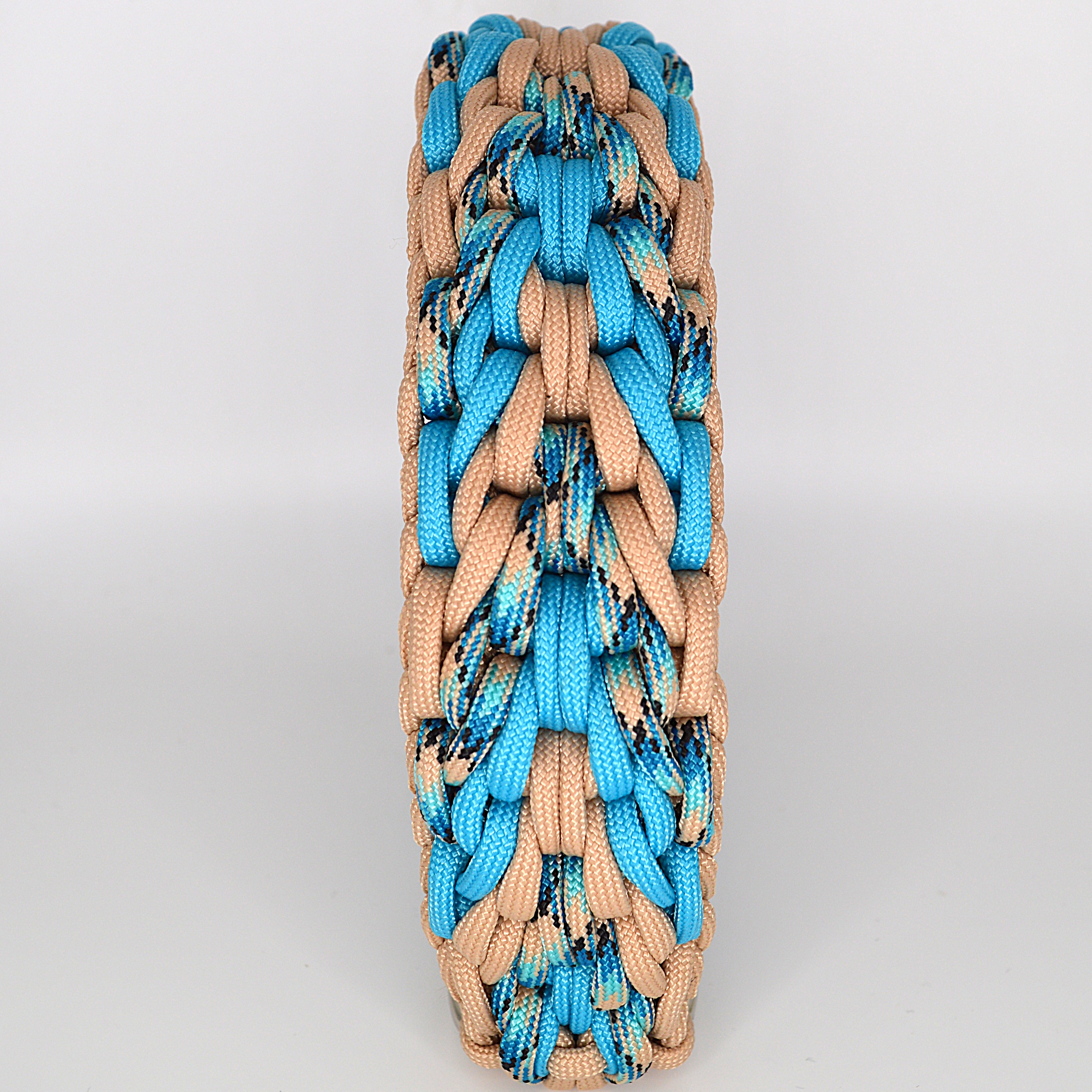 Hundehalsband handgemacht aus Paracord Confusion reversed in Blau